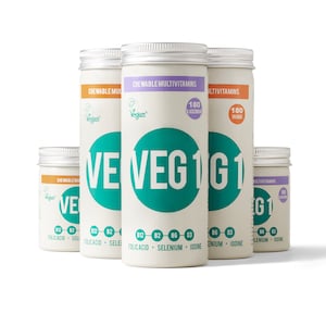 VEG 1 Multivitamin Chewable Vegan Supplement Orange and Blackcurrant Flavours image 1