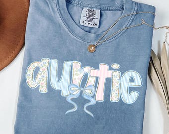 Comfort Colors Auntie Shirt: New Aunt Gift, Coquette Aunt Tshirt