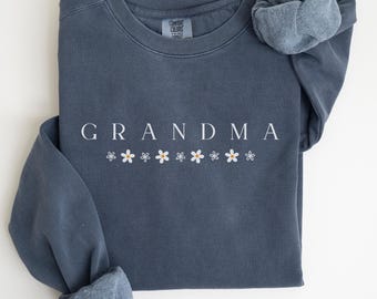 Grandma Sweatshirt Comfort Colors, Granny Sweater, Grandma Gift, Gigi Sweatshirt, Nana Sweater, Gigi Mimi Sweatshirt, Gift For Grandma