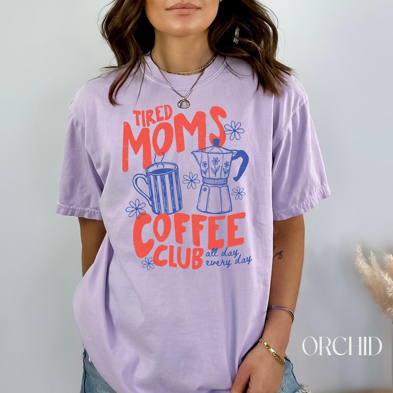 Camiseta del Club del Café para Mamás Cansadas, Camiseta de la Vida de Mamá, Regalo para Amantes del Café, Camiseta de Mamá Cafeinada, Amante del Café Helado imagen 6