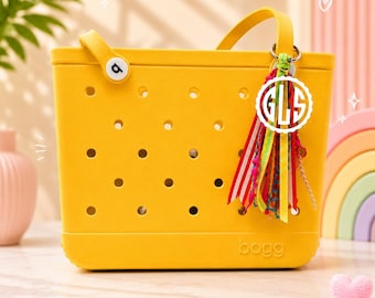 Personalisierter Taschenanhänger | Individueller Monogramm-Taschenanhänger | Quaste | Strandtaschenanhänger | Geschenk für Lehrer | Geschenk für Sportmütter
