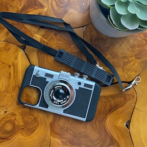 Vintage Retro iPhone Kameratasche w / Lanyard, Emily In Paris Kamera Handyhülle, 3D Kamerahülle, iPhone und Samsung Modelle erhältlich