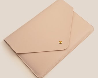 SOFORT LIEFERBAR! Beige Vegan Leder Umschlag Laptoptasche | extra Tasche | Größen für 13 "Zoll | perfektes Geschenk | hohe Qualität |