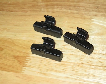 Geo tracker / suzuki sidekick soft top clips set of 3 Brand New --MADE IN USA---