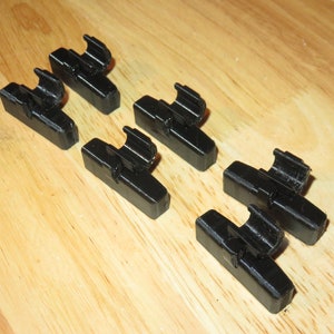 Geo tracker / suzuki sidekick soft top clips set of  5 Brand New --MADE IN USA---