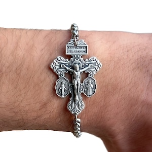 Pulsera de cadena católica con crucifijo de perdón, regalo de joyería religiosa para comunión, confirmación, colgante de cruz, medalla milagrosa de San Benito