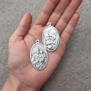 MÉDAILLES CATHOLIQUES EN GROS 1 5 10 25 St Saint Joseph Sainte Famille Pendentif Charme Médaille Argent, Médailles Catholiques Lot, Bijoux Catholiques Vrac