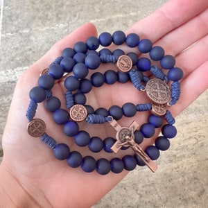 Saint Benoît Rosaire, Saint Benoît San Benito Rosario, Chapelet coloré, Perles de prière de perles de tapis, Bijoux faits à la main, Cadeau religieux Hommes Femmes