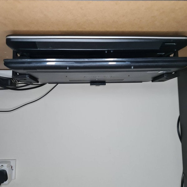 Unter-Schreibtisch Dual Laptop & Tablet Ablagefach - Kompaktes, ultrastarkes Schubladenregal für zwei Geräte