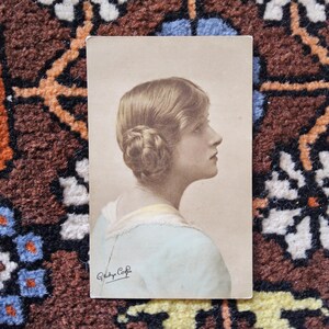 Postal antigua Gladys Cooper tarjeta fotográfica de estrella de cine ca 1920 / foto de celebridad con autógrafo.