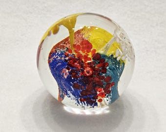 Vtg Art Glass Paperweight White Red Yellow Flowers Controlled Bubbles