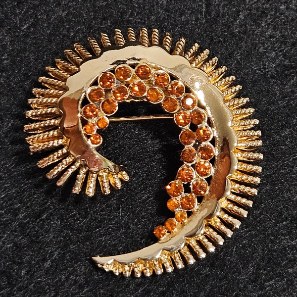Vintage Signed CORO Swirl Leaf Gold Tone Amber Rhinestones Brooch Pin
