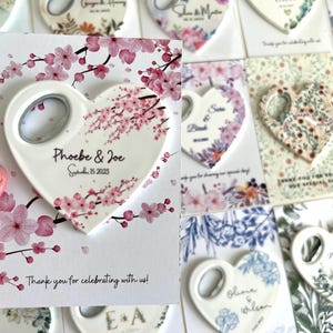Hochzeitsgeschenke Herzförmige Magnet Flaschenöffner Gastgeschenke für Gast, Taufgeschenk Brautandenkengeschenk Großbestellungen Kundenspezifische Designs