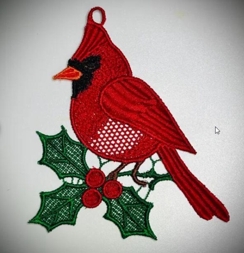 FSL Cardinal rouge. Motifs de broderie Machine oiseaux d'hiver. Décoration d'arbre de Noël. Cerceau 5x7. Téléchargement instantané. PSE et autres formats. image 5