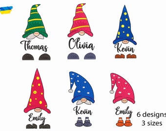 Könnte beinhalten: Sechs gestickte Zwergen-Designs mit verschiedenen farbigen Hüten, Bärten und Schuhen, mit Namen wie Thomas, Olivia, Kevin und Emily. Der Text lautet "6 designs 3 sizes".