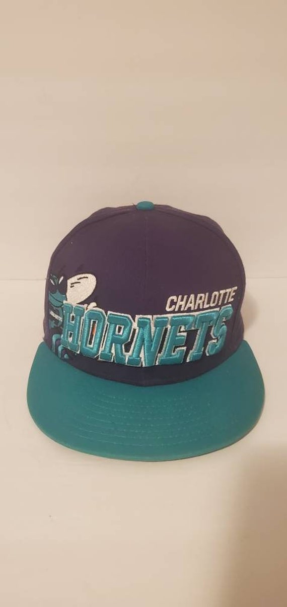 Charlotte Hornets Hat Cap Fitted 7 1/2 New Era White NBA Basketball Vintage  90s