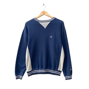 Vintage Champion Products Small Logo Print Crewneck Sweatshirt Pullover Jumper Streetwear Grey/Blue Sweatshirt Vintage Baggy Size Medium