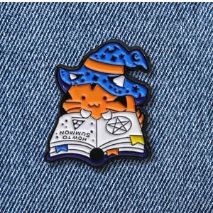 Magical Cat Enamel Pin: Witch Wizard Halloween Brooch