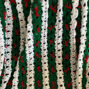 Comfy Soft Crochet Afghan/Throw/Blanket- Holiday/Christmas Wreaths