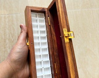 Custom Wooden paint box kit - wooden travel painting box 22 empty half  pans - Wooden pochade
