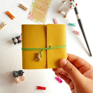 Juego de 4 diarios de acuarela hechos a mano - 7 x 7 cm, cuaderno de bocetos de bolsillo - Cuaderno de bocetos de arte hecho a mano, encuadernado a mano, regalo para artista, mini diario