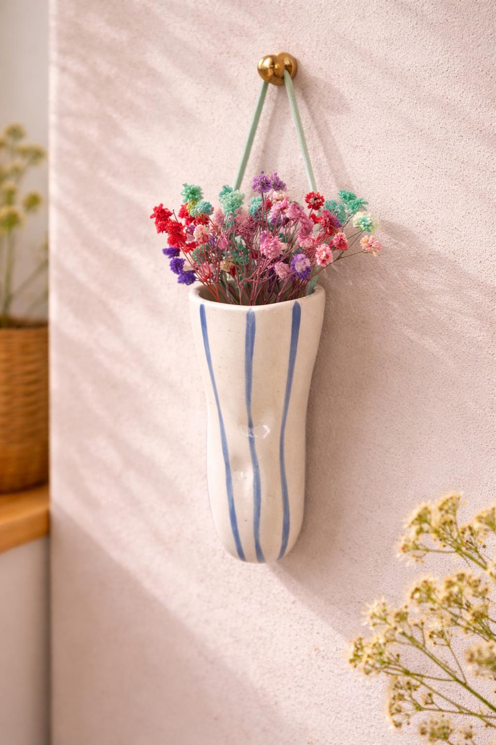Outdoor wall vase - Etsy.de