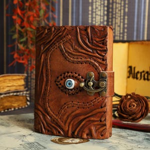 Grimoire Third Eye Ecriture journal en cuir - 18 x 13 cm Carnet de notes en cuir antique - Journal en cuir indien, cadeaux pour lui
