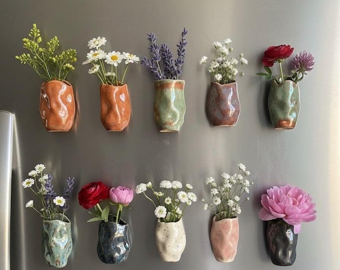 Cute mystery assorted wobbly Ceramic pot fridge magnet , grab bag set ceramic fridge magnet budvase, 6-8 cm, wedding favors, pottery gifts