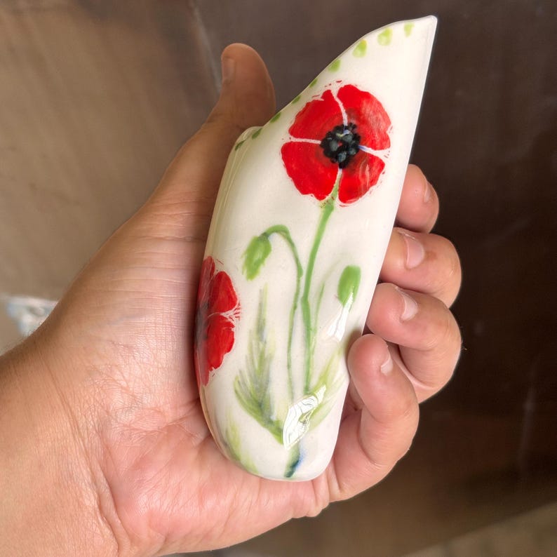 Wazon ścienny ceramiczny z ręcznie malowanym czerwonym makiem – rustykalny wazon kieszonkowy Pinterest, doniczka na suszone kwiaty (12 cm) zdjęcie 9