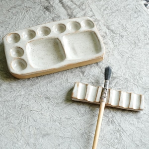 Palette en céramique rustique + repose-pinceau en céramique, ensemble cadeau d'art, cadeau d'artiste