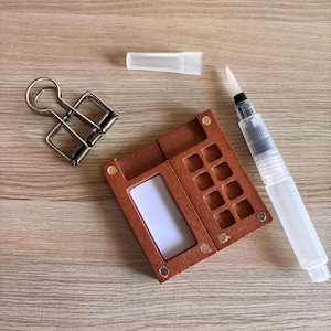 8 wells wooden palette, Walnut Box Travel Mini wooden palette with waterbrush and metal clip