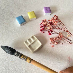 Miniature Ceramic Palette - 1 x1 inch Paint Palette- Art Palette -  super tiny Watercolor palette - dollhouse dish