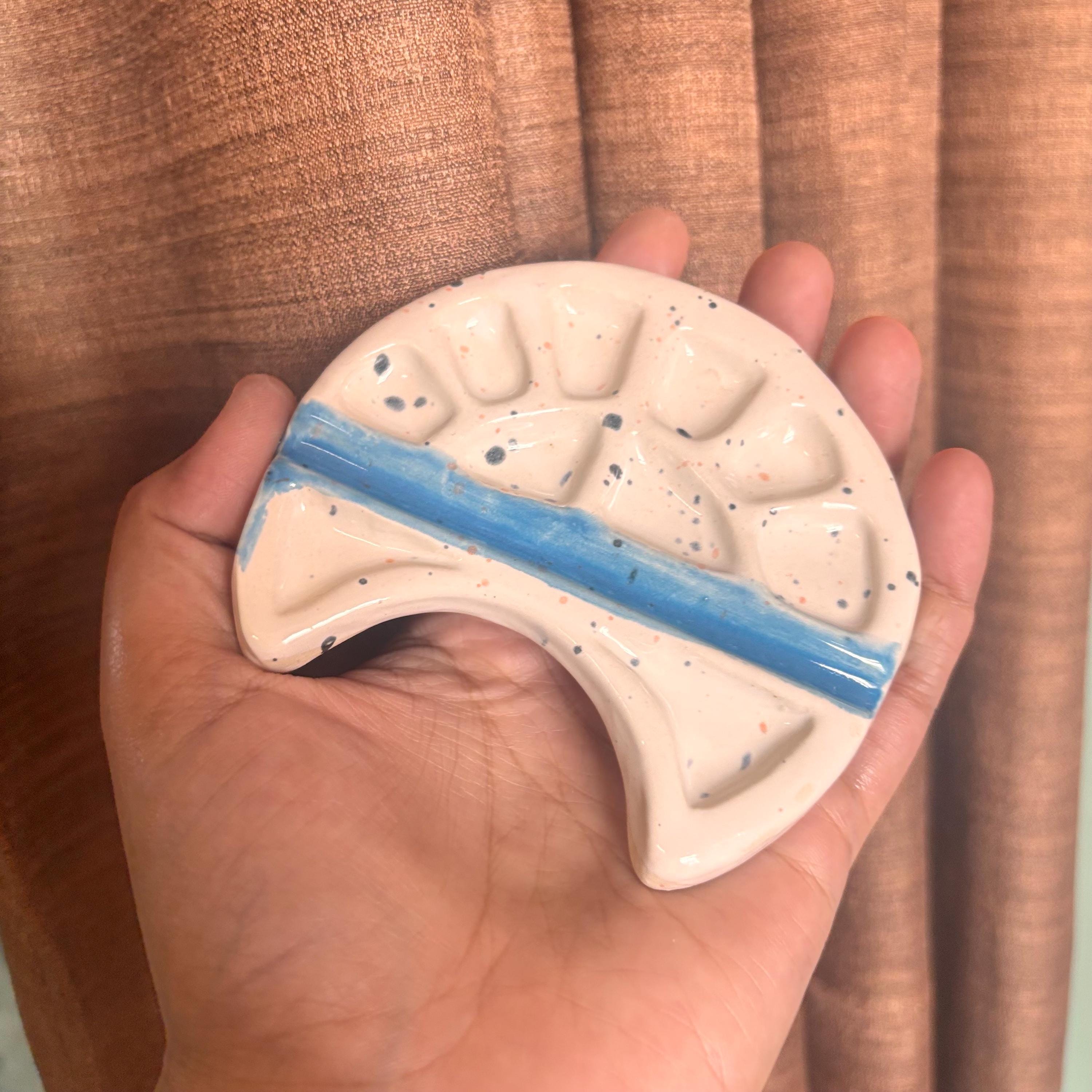 Sky blue moon Ceramic Palette -Moon Handmade Mixing Palette- Moon Paint Palette - Gift for artist - Travel palette - moon Mother’s Day gift