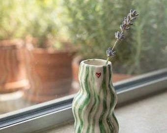 Cute stripped Wobbly Ceramic bud vase - Spring vase decor - Ikebana flower vase - 3 inch height