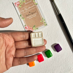 Super tiny Ceramic Palette - 3 x 3 cm  Paint Palette, Art Palette,Watercolor palette- ceramic miniature, artist souvenir, cute gifts
