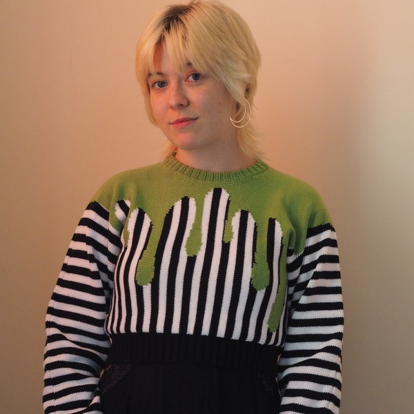 Handgemachter Beetlejuice Kurzpullover