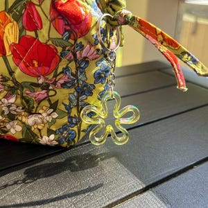 Iridescent Spongebob Keychain, Rainbow Flower Keychain, Spongebob Flower Bag Charm, Fun Keychain, Spongebob Gift image 12