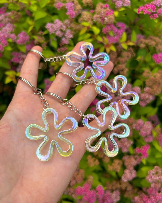 Iridescent Spongebob Keychain, Rainbow Flower Keychain, Spongebob Flower Bag Charm, Fun Keychain, Spongebob Gift
