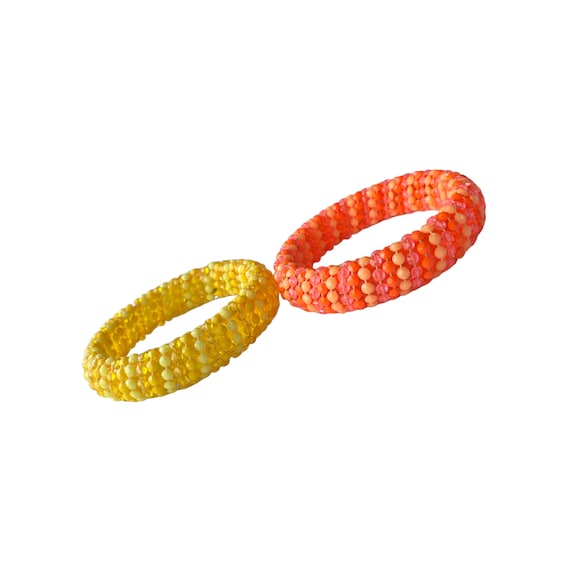 Vintage 1970s Chunky Lucite Seed Beaded Bangles S… - image 3