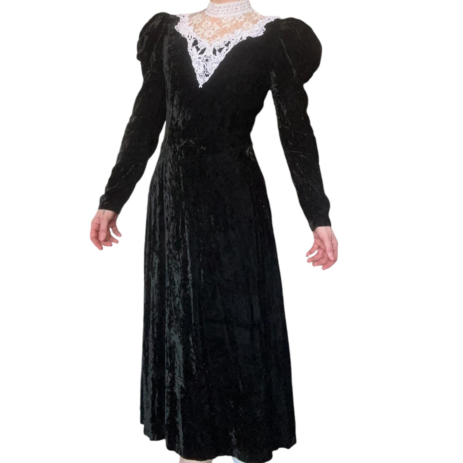VTG 80s 'Scott McClintock' Designer Black Cocktail Floral Velvet Peplum Dress S