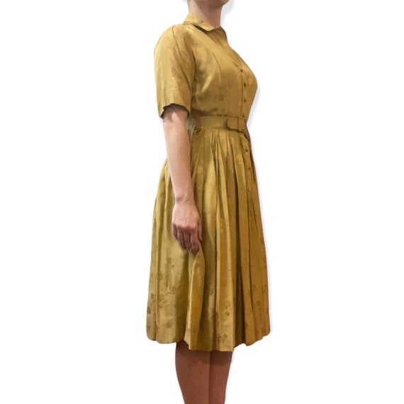 Vintage 1950s Royal Lynne Gold Belted Shirt Dress… - image 4