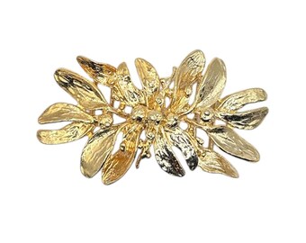 Vintage Womens 1960s Goldtone Daisy Belt Buckle - Mod Floral  display picture 2