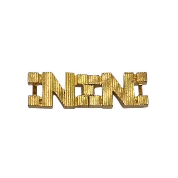Vintage Signed 1976 Mimi Di N Textured Gold Tone Letter  display picture 2