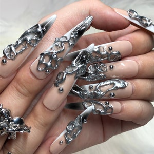 French Tip Press On Nails: Black, White Gradient, Silver Chrome, 3D Abstract