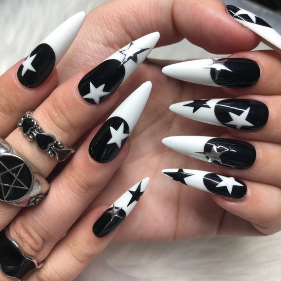 Black Goth Press on Nails With Charms Valentines Day 2024 Gift -  Hong  Kong