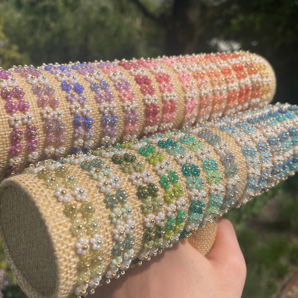 Blomsterarmband | Pärlarmband | Fröbeteblomsarmband | Prästkragearmband