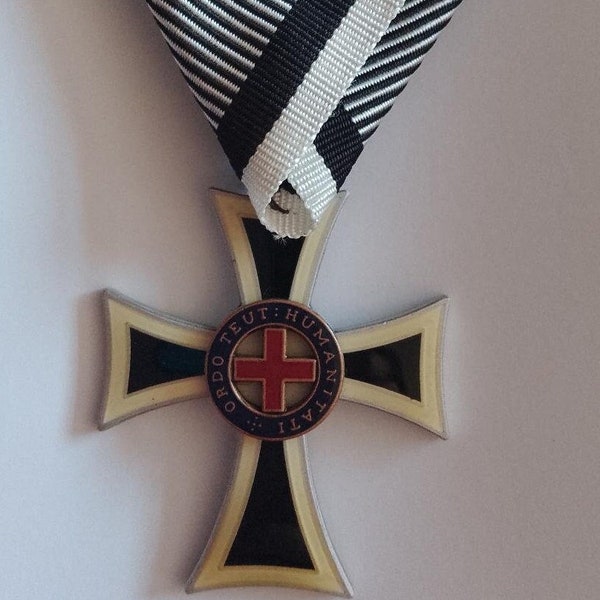 TEUTONISCHE ORDE MEDAILLE Met drievoudig lintreplica-medaille