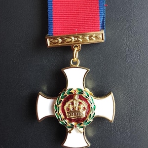 Replica British MILITARY Distinguished Service Order DSO Medal 1886 - King George VI Version