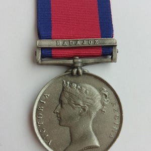 Victorian REPLICA BRITISH Military General Service Medal Reproduction Medal - Inferior Replica