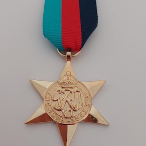 Replica MILITARY British WW2 UK 1939-1945 Star MEDAL - Gold Finish